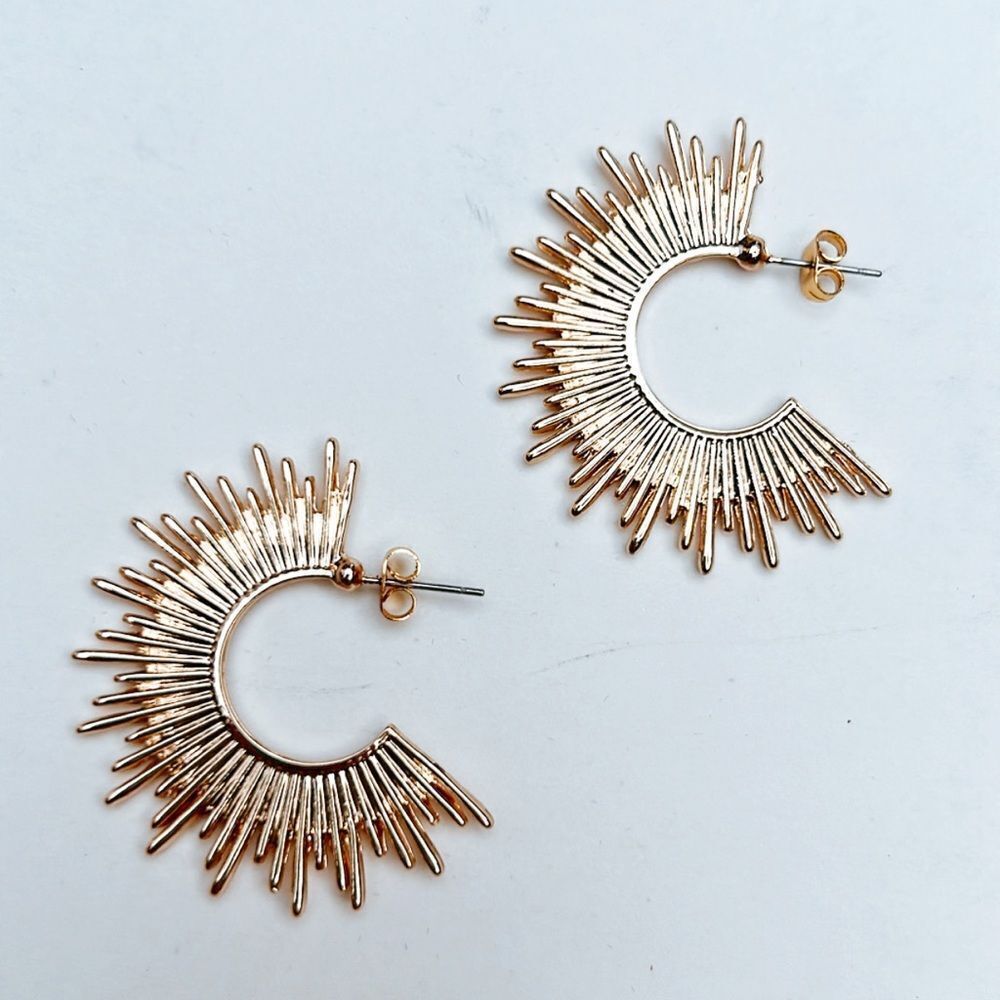 sun radiant gold hoop earrings H4